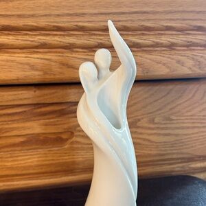 Elegant White porcelain Sculpture Circle of Love taper candle holder